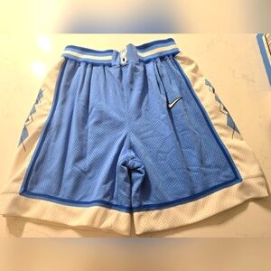 Vintage 90s Nike Team North Carolina Tar Heels UNC Basketball Shorts USA